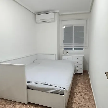Cozy 2 Bedroom Near Locos Apartment Torrevieja