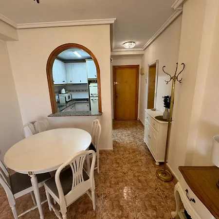 Apartment Cozy 2 Bedroom Near Locos *