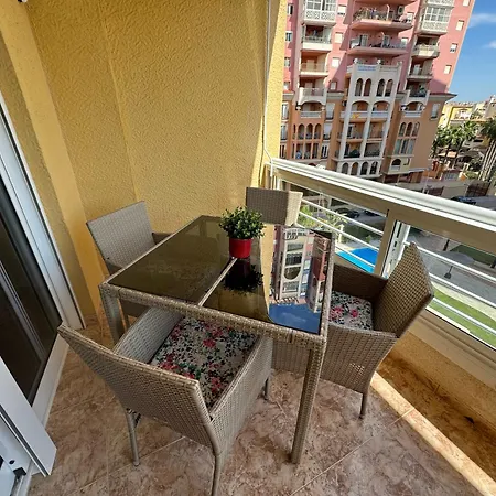 Cozy 2 Bedroom Near Locos Torrevieja