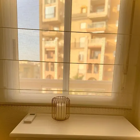 Cozy 2 Bedroom Near Locos 아파트 *