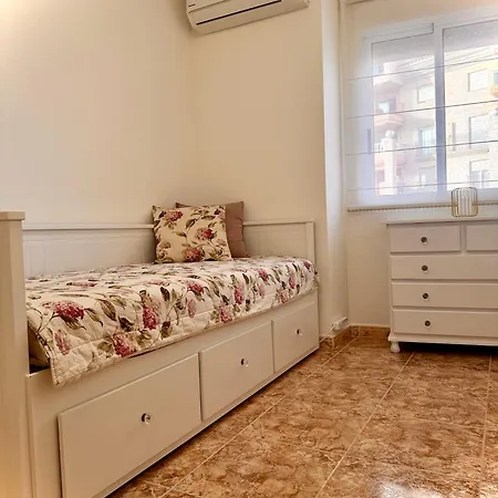 아파트 Cozy 2 Bedroom Near Locos 또레비에하